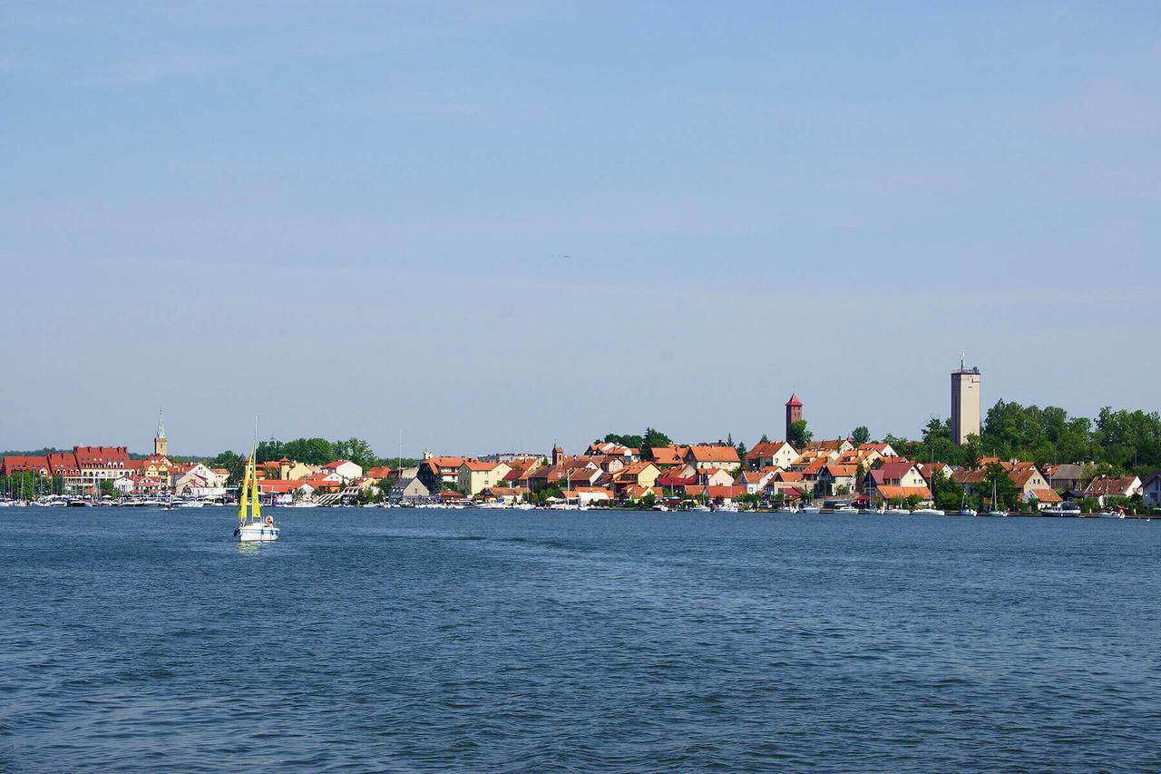 Willa Tabu - Mikolajki Centrum Buitenkant foto